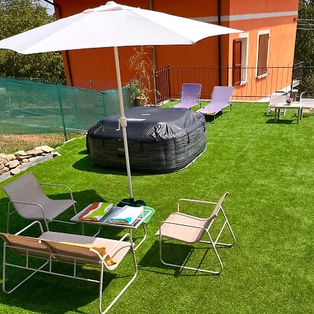 Nyaraló Rose Garden Nest Un'oasi Di Pace Tra Colline E Laghi *