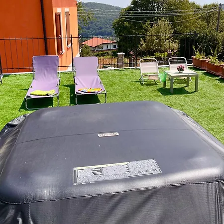 Nyaraló Rose Garden Nest Un'oasi Di Pace Tra Colline E Laghi